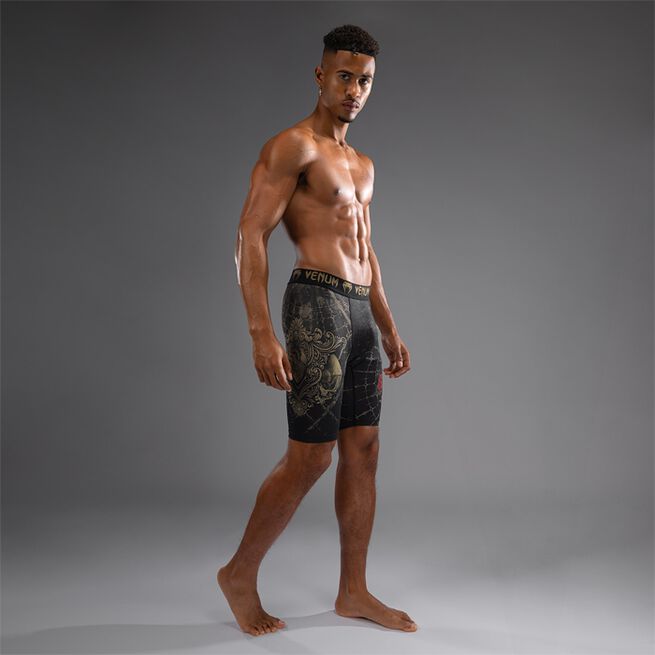 Santa Muerte 5.0 Vale Tudo Shorts Sort Guld