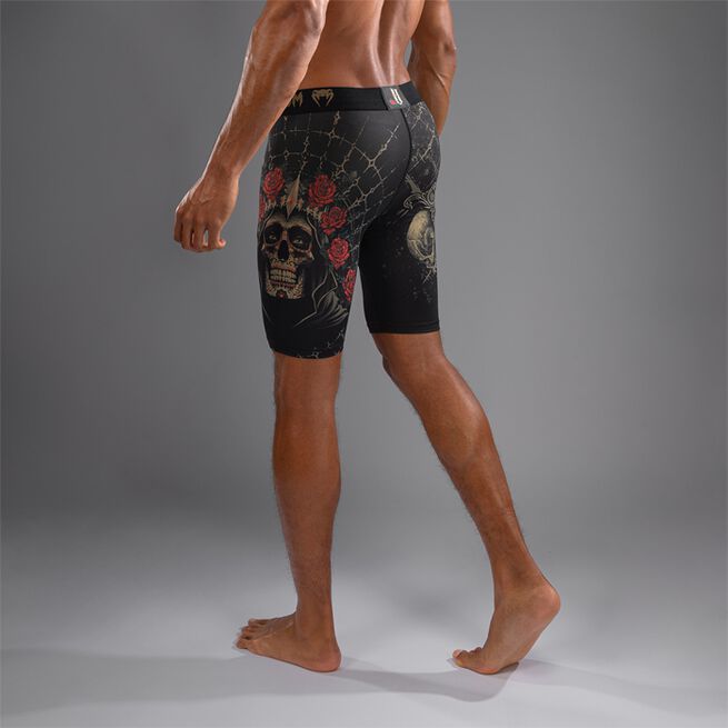 Santa Muerte 5.0 Vale Tudo Shorts Sort Guld