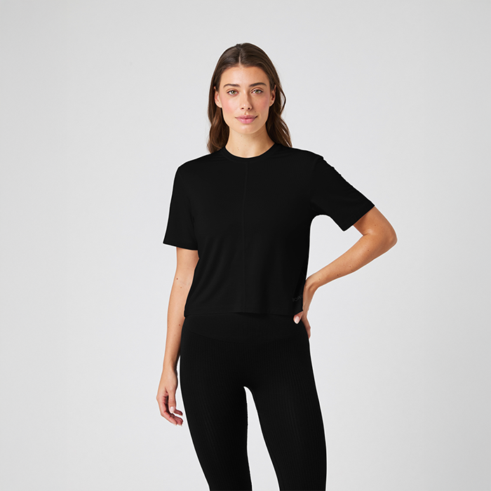 Studio Soft Cropped T-shirt Sort