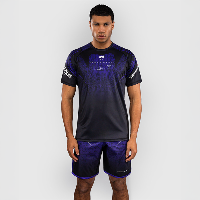 Venum x TEKKEN 8 Dry-Tech T-shirt Kazuya Sort Lilla