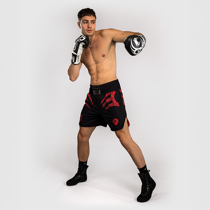 Venum X Mike Tyson Everyone has a plan Bokse­shorts Sort Rød