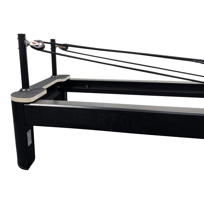 Titan Life Reformer Evolver R700 Pilatesreformer