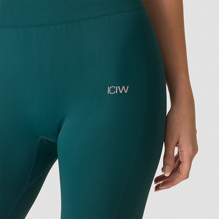 Define Tights Bl&aring;