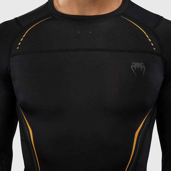Venum G-Core Long Sleeve Rashguard Black/Gold