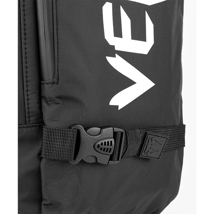 Challenger Pro Evo Rygs&aelig;k 22,5 L Sort/Hvid